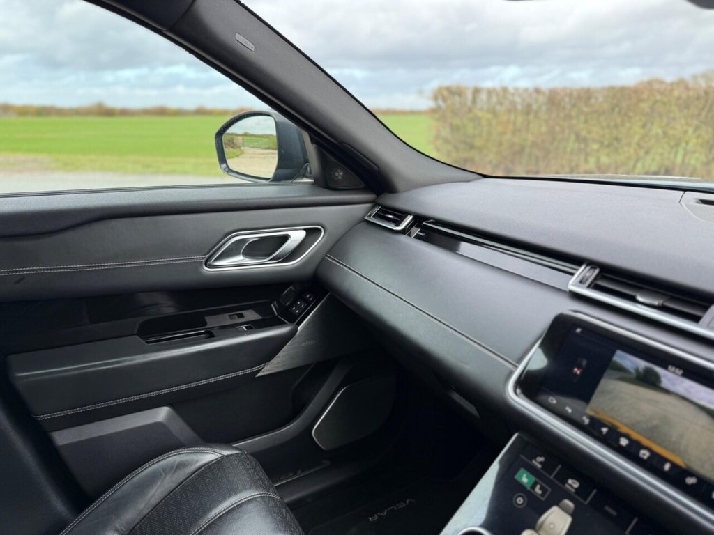 Used Land Rover Range Rover Velar 2018 for sale - 76406471: Photo 12