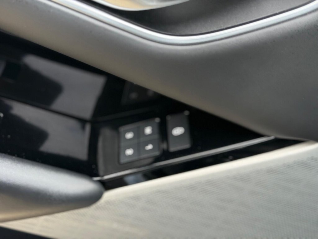 Used Land Rover Range Rover Velar 2018 for sale - 76406471: Photo 21