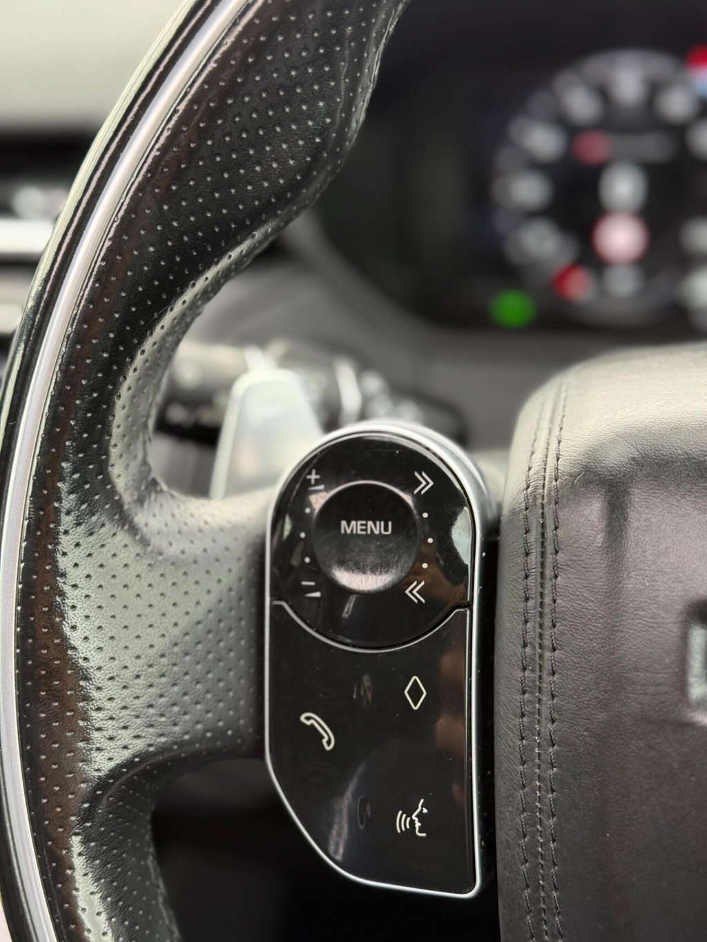 Used Land Rover Range Rover Velar 2018 for sale - 76406471: Photo 29