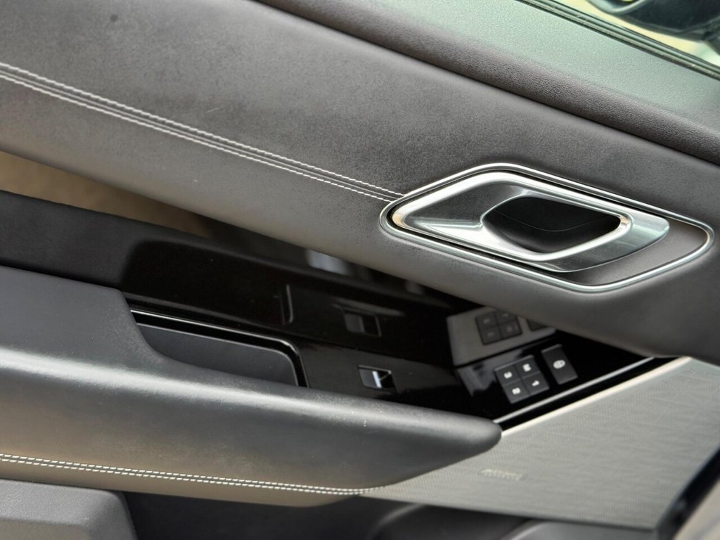 Used Land Rover Range Rover Velar 2018 for sale - 76406471: Photo 34