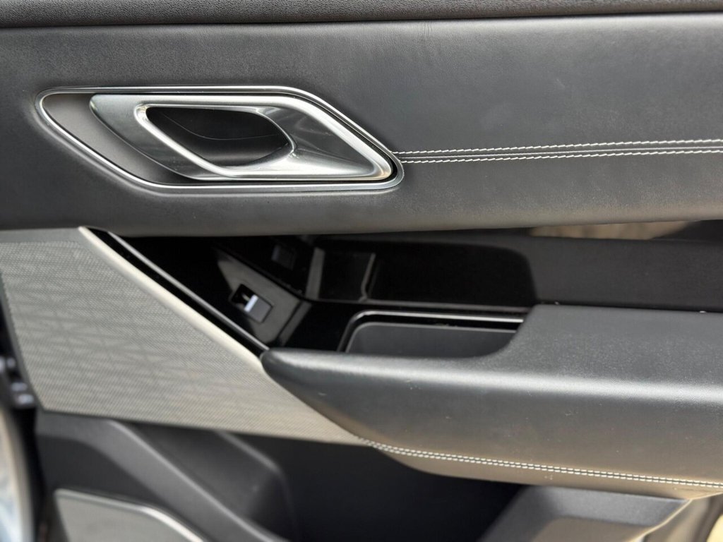 Used Land Rover Range Rover Velar 2018 for sale - 76406471: Photo 36