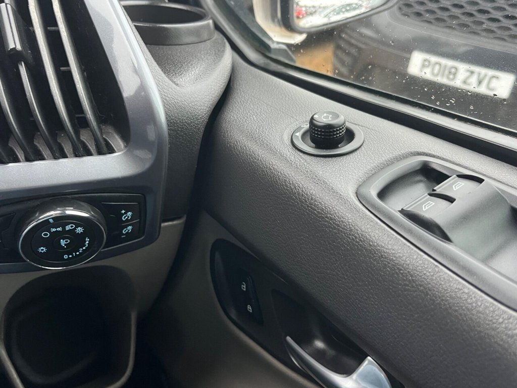 Used Ford Tourneo Custom 2017 for sale - 78063462: Photo 28