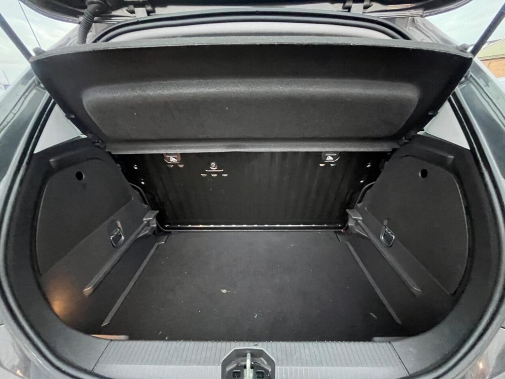 Used Vauxhall Corsa 2015 for sale - 77244634: Photo 40