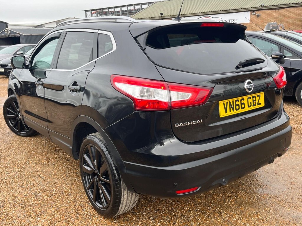 Used Nissan Qashqai 2016 for sale - 77065097: Photo 4