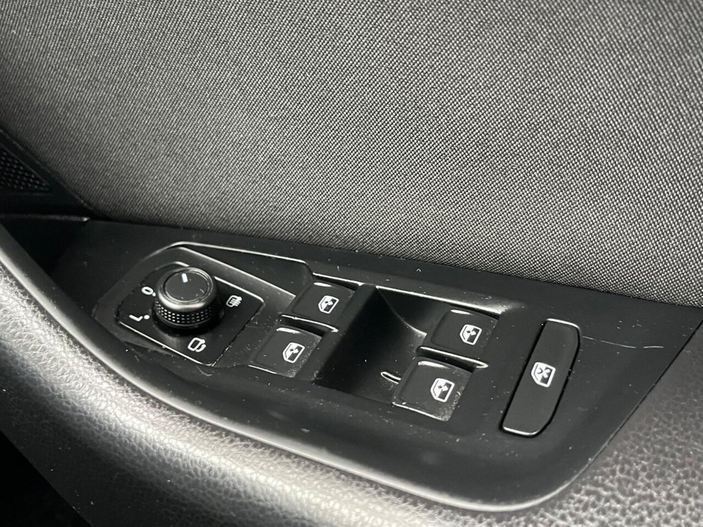 Used Volkswagen Passat 2017 for sale - 77799812: Photo 31