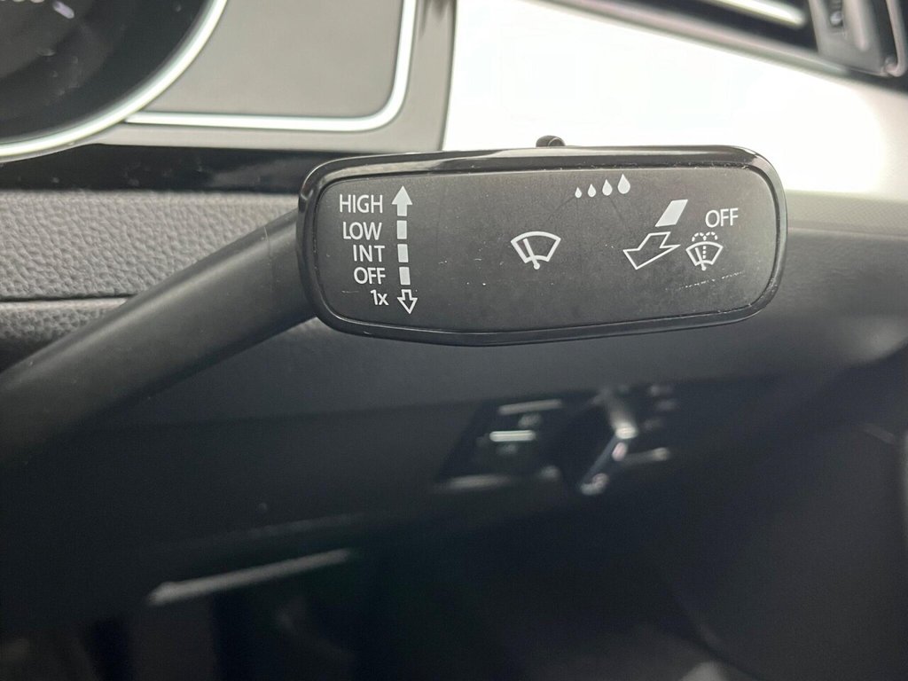 Used Volkswagen Passat 2017 for sale - 77799812: Photo 32