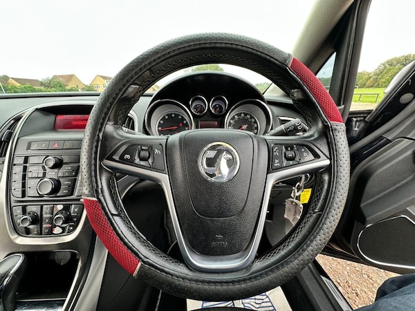 Used Vauxhall Astra 2010 for sale - 76223839: Photo 28