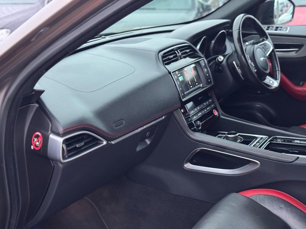 Used Jaguar F-Pace 2017 for sale - 77199787: Photo 12