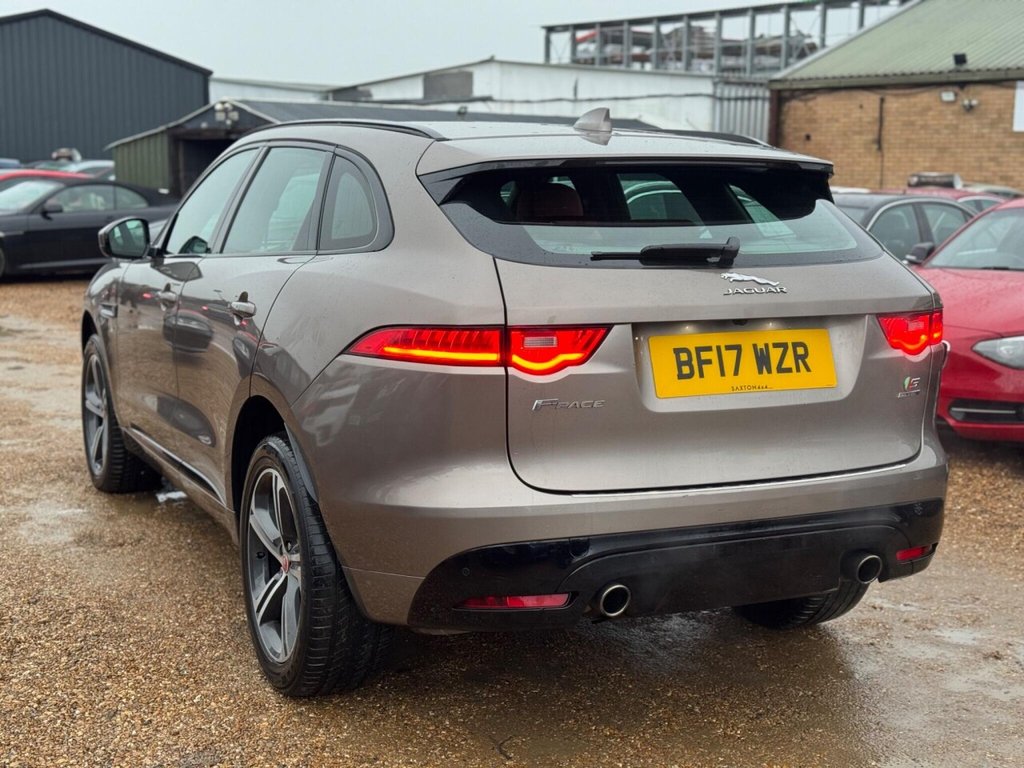 Used Jaguar F-Pace 2017 for sale - 77199787: Photo 4