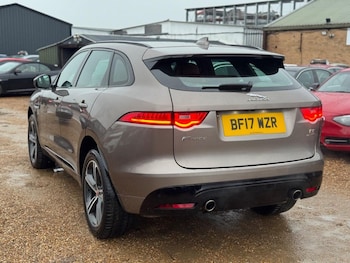 Used Jaguar F-Pace 2017 for sale - 77199787: Photo