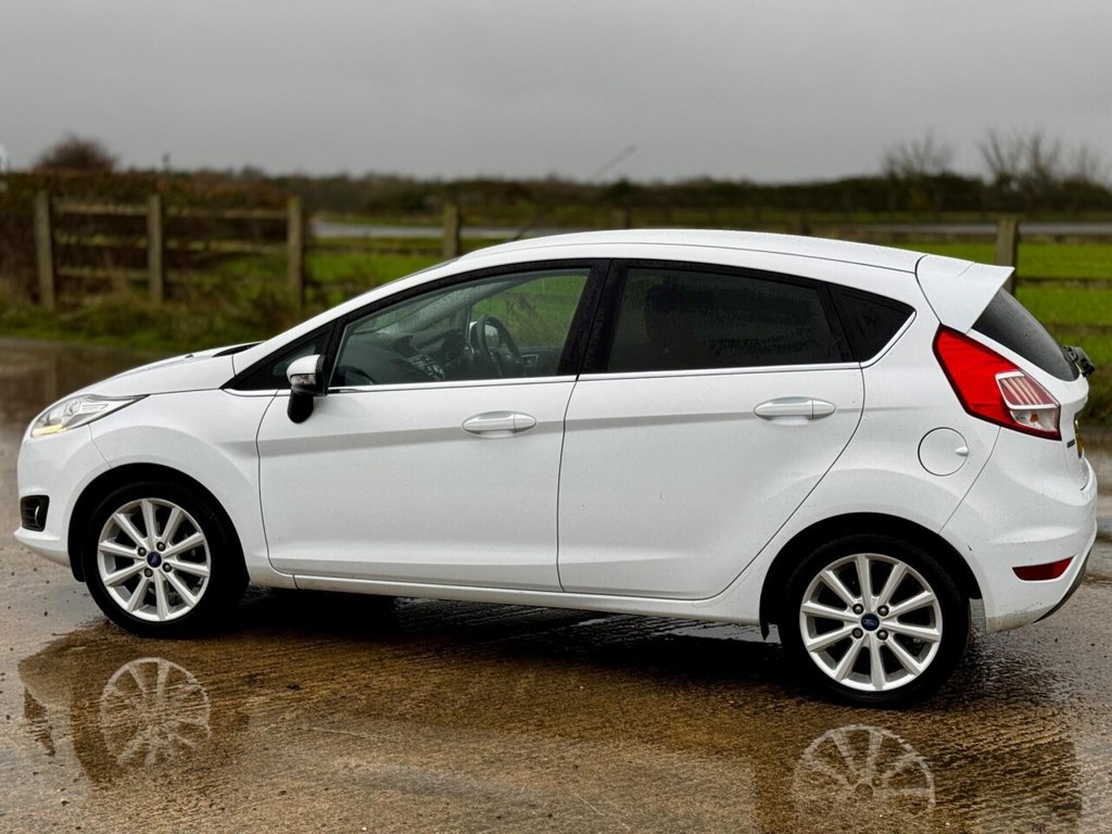 Used Ford Fiesta 2015 for sale - 76841209: Photo 21