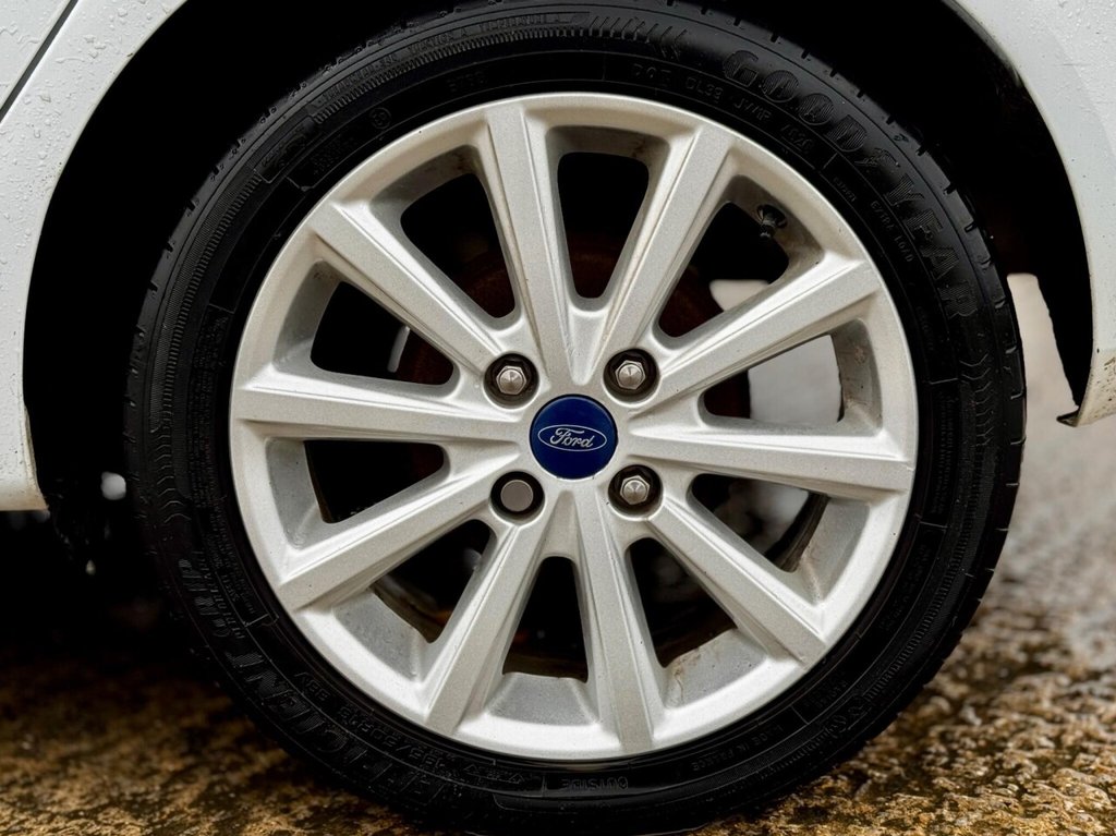 Used Ford Fiesta 2015 for sale - 76841209: Photo 27