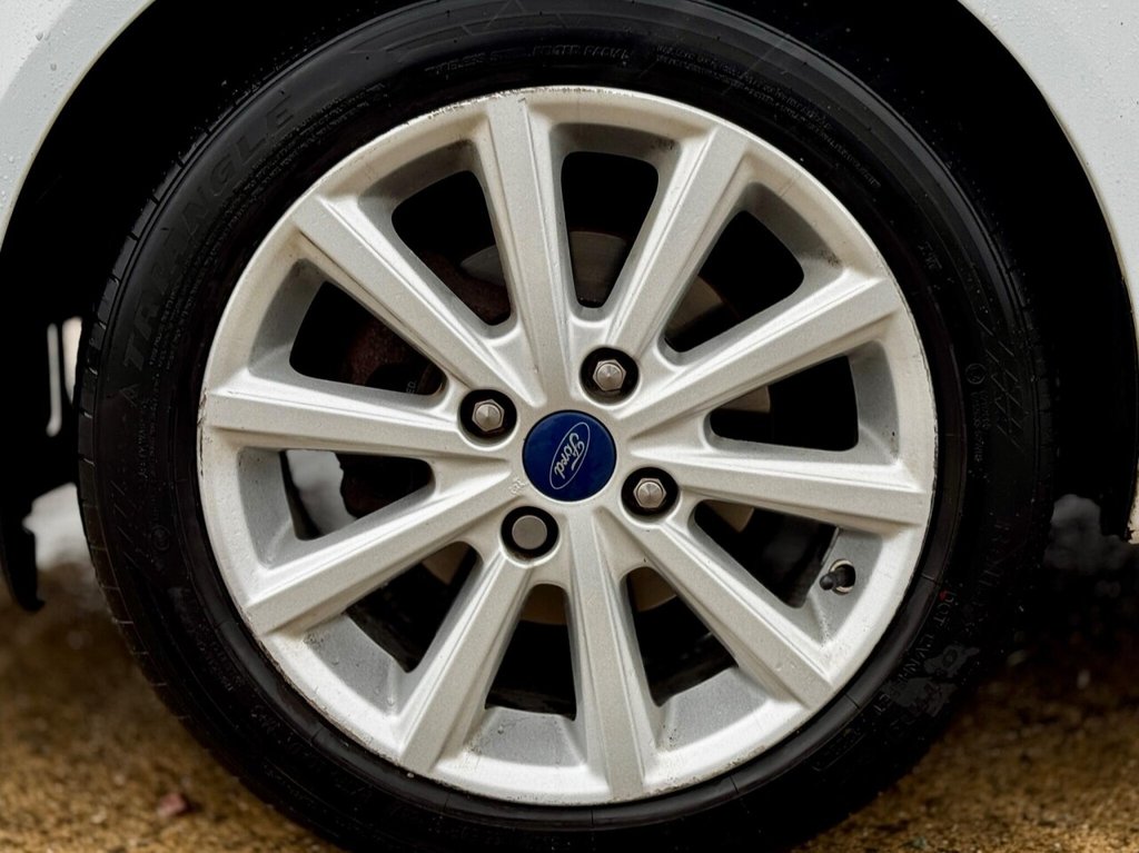 Used Ford Fiesta 2015 for sale - 76841209: Photo 28