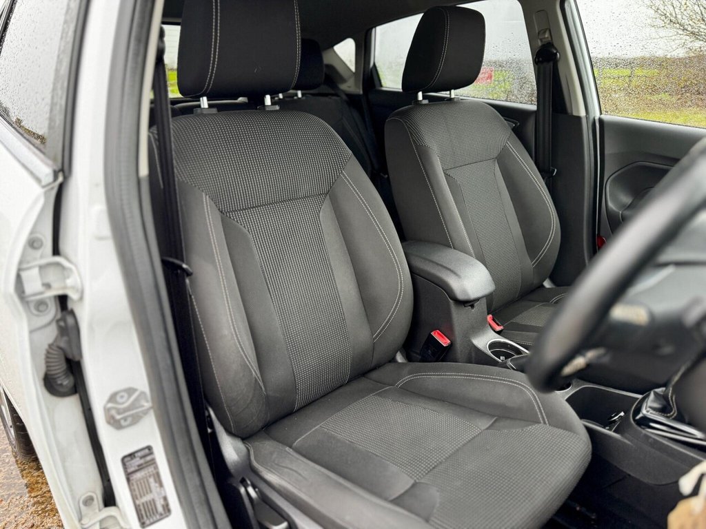 Used Ford Fiesta 2015 for sale - 76841209: Photo 34