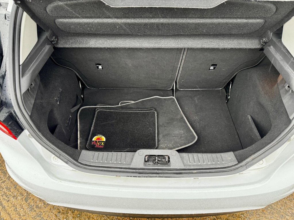 Used Ford Fiesta 2015 for sale - 76841209: Photo 40