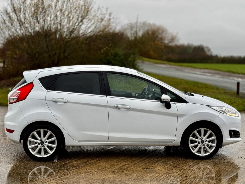 Used Ford Fiesta 2015 for sale - 76841209: Photo 8