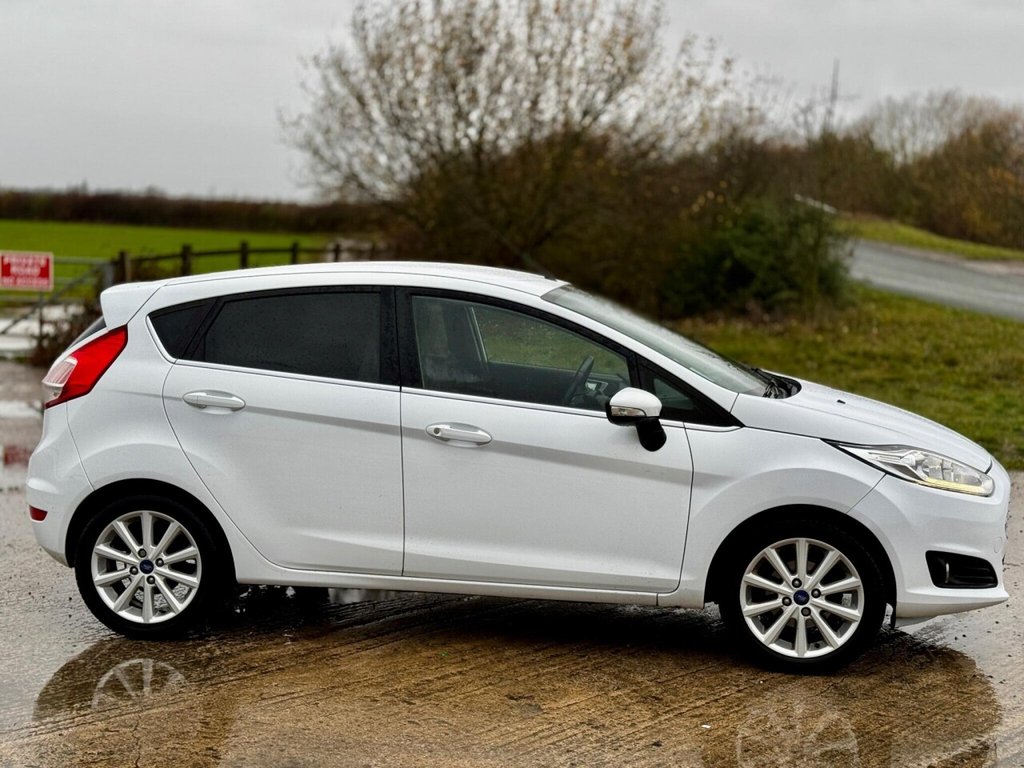 Used Ford Fiesta 2015 for sale - 76841209: Photo 9