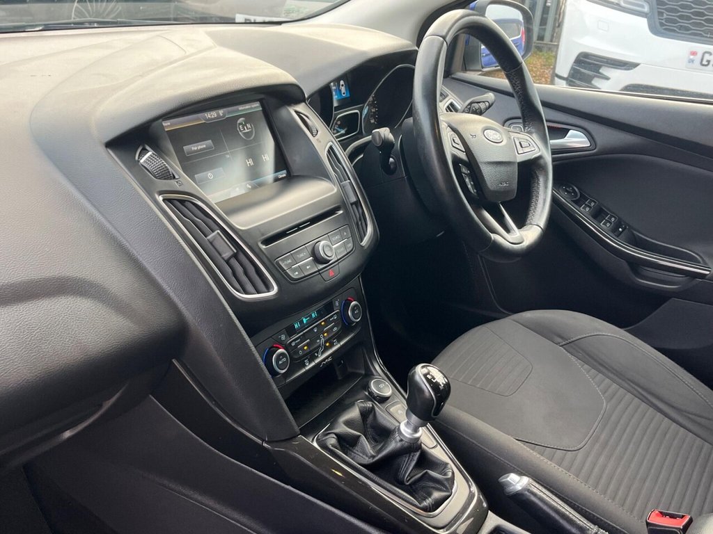 Used Ford Focus 2015 for sale - 77250691: Photo 26