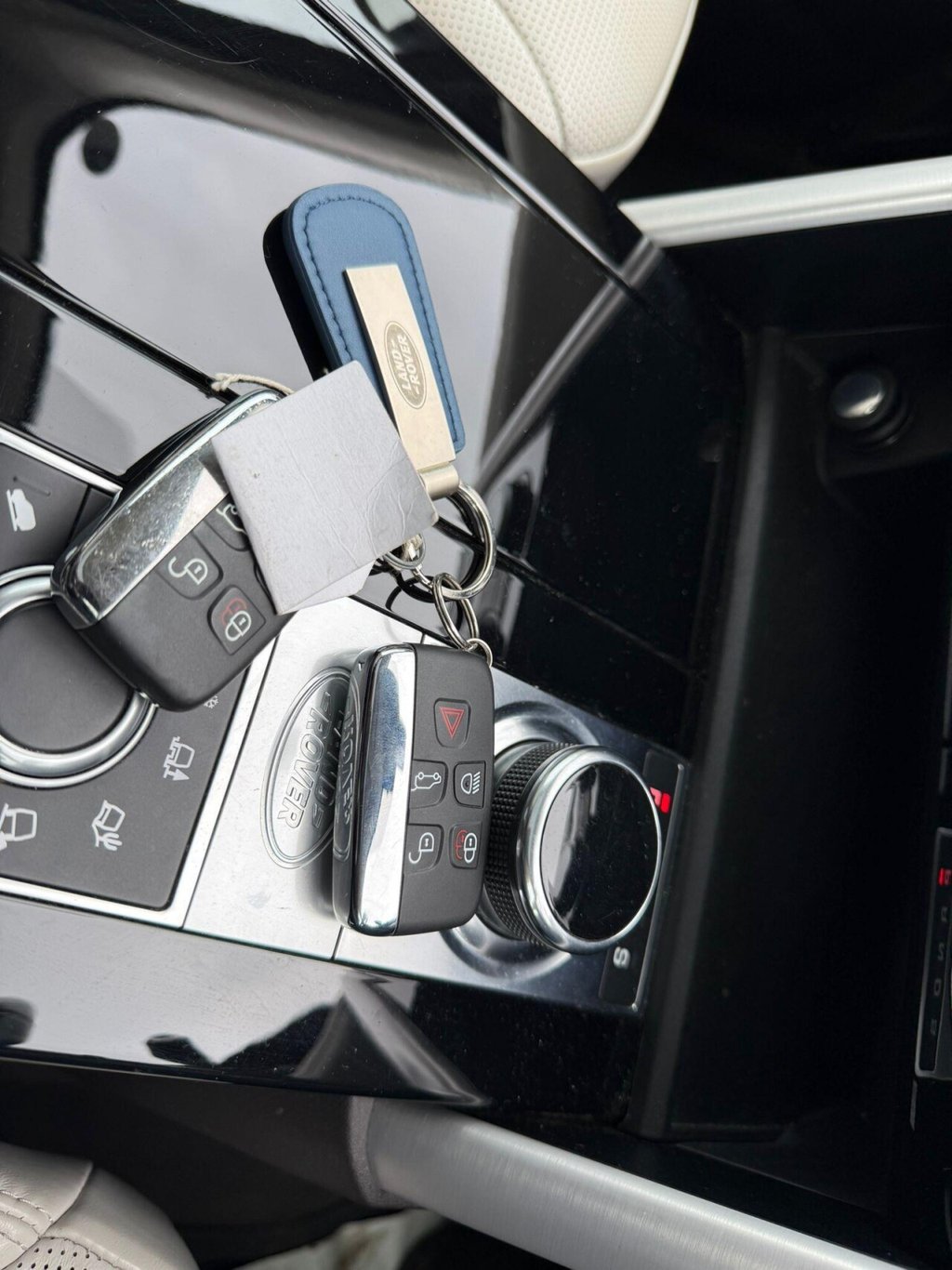 Used Land Rover Discovery 2017 for sale - 77499184: Photo 40