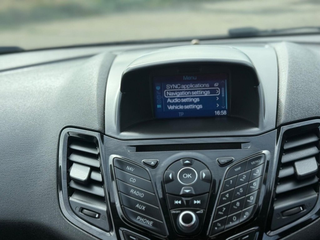 Used Ford Fiesta 2016 for sale - 76185495: Photo 28