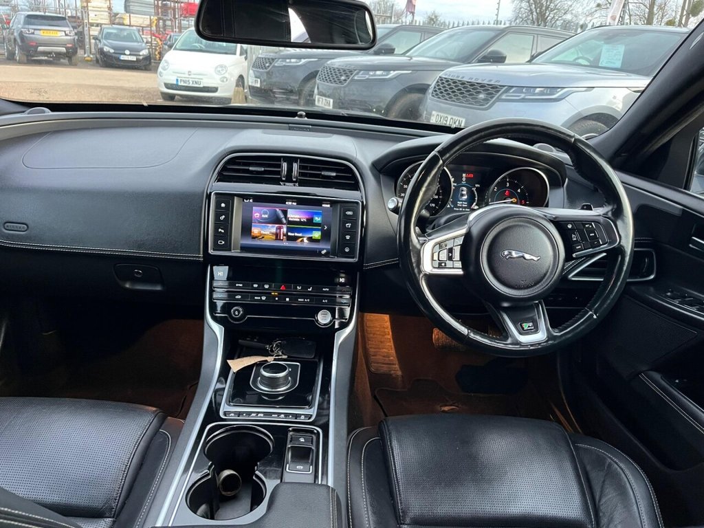 Used Jaguar XE 2017 for sale - 76826513: Photo 17