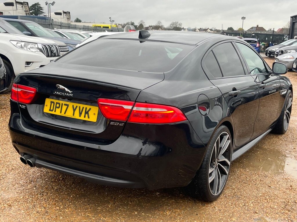 Used Jaguar XE 2017 for sale - 76826513: Photo 2