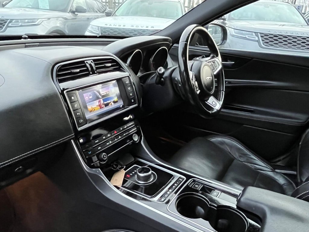 Used Jaguar XE 2017 for sale - 76826513: Photo 25