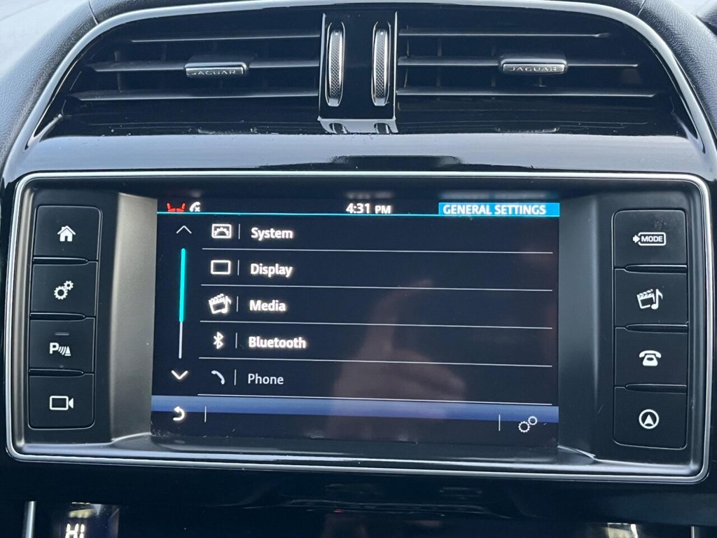 Used Jaguar XE 2017 for sale - 76826513: Photo 31