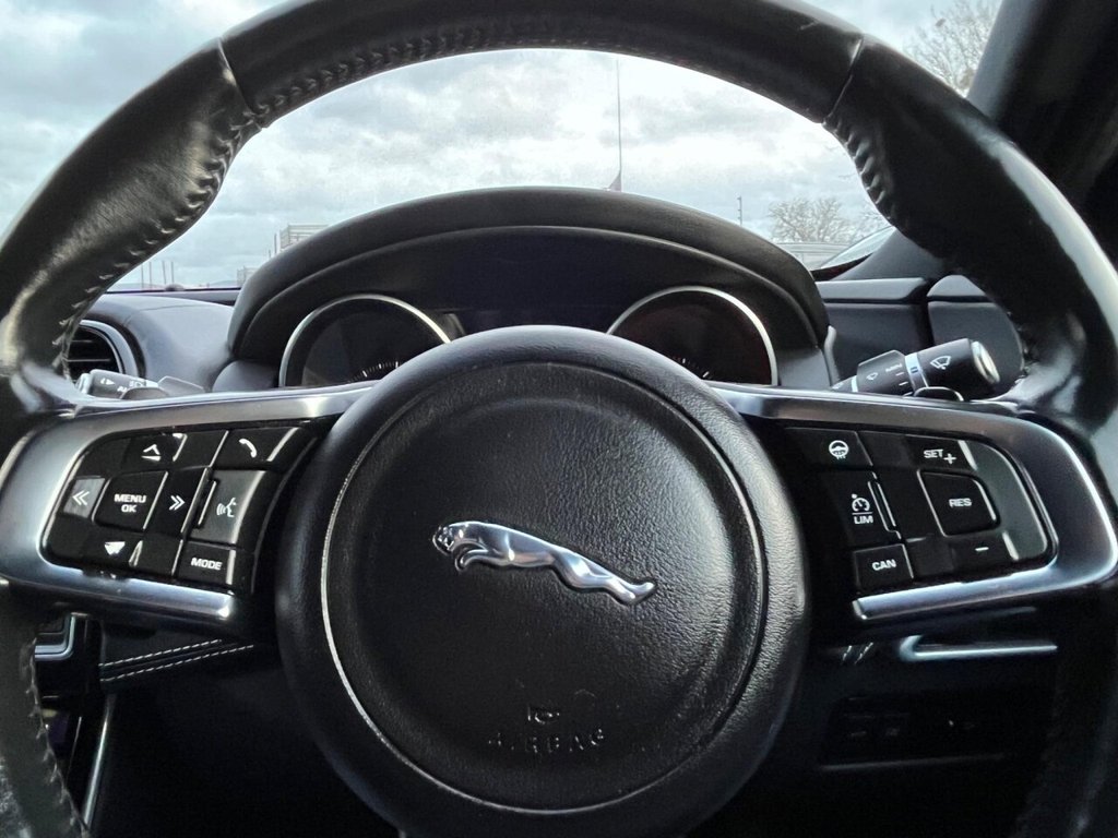 Used Jaguar XE 2017 for sale - 76826513: Photo 48