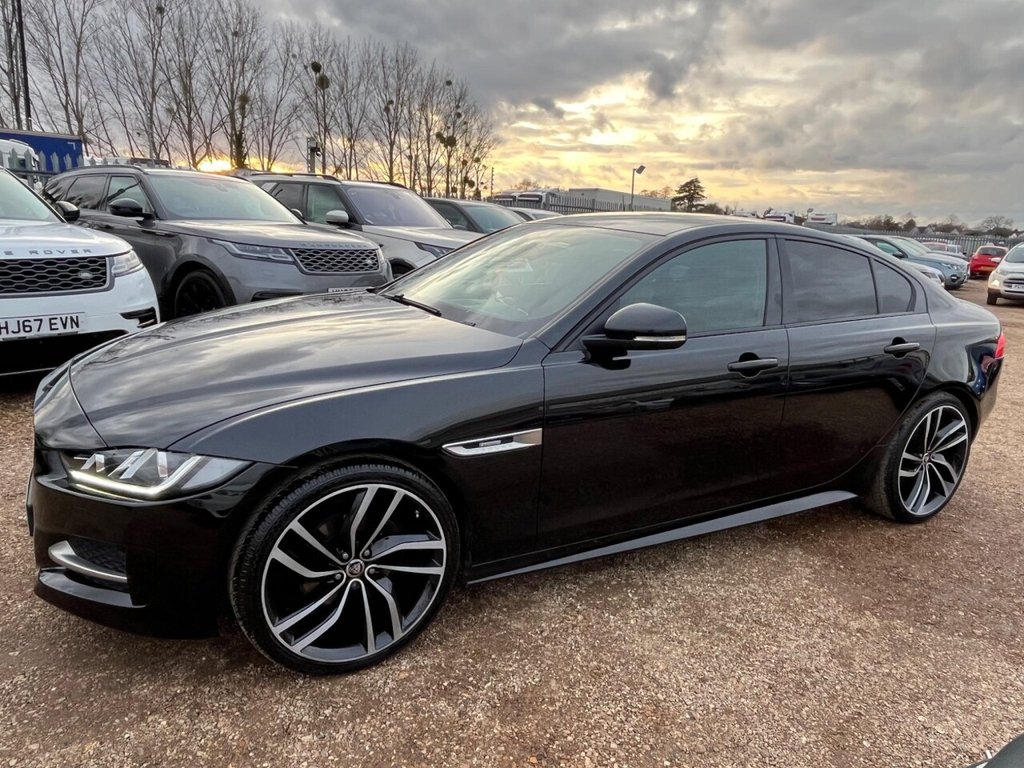 Used Jaguar XE 2017 for sale - 76826513: Photo 5
