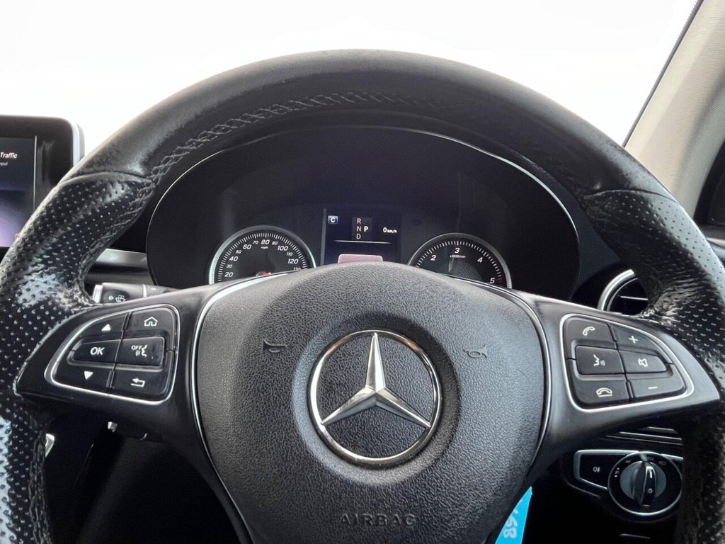 Used Mercedes-Benz GLC 2018 for sale - 76539650: Photo 31