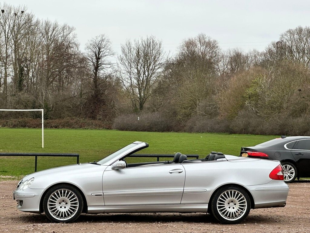 Used Mercedes-Benz CLK 2006 for sale - 77122090: Photo 9