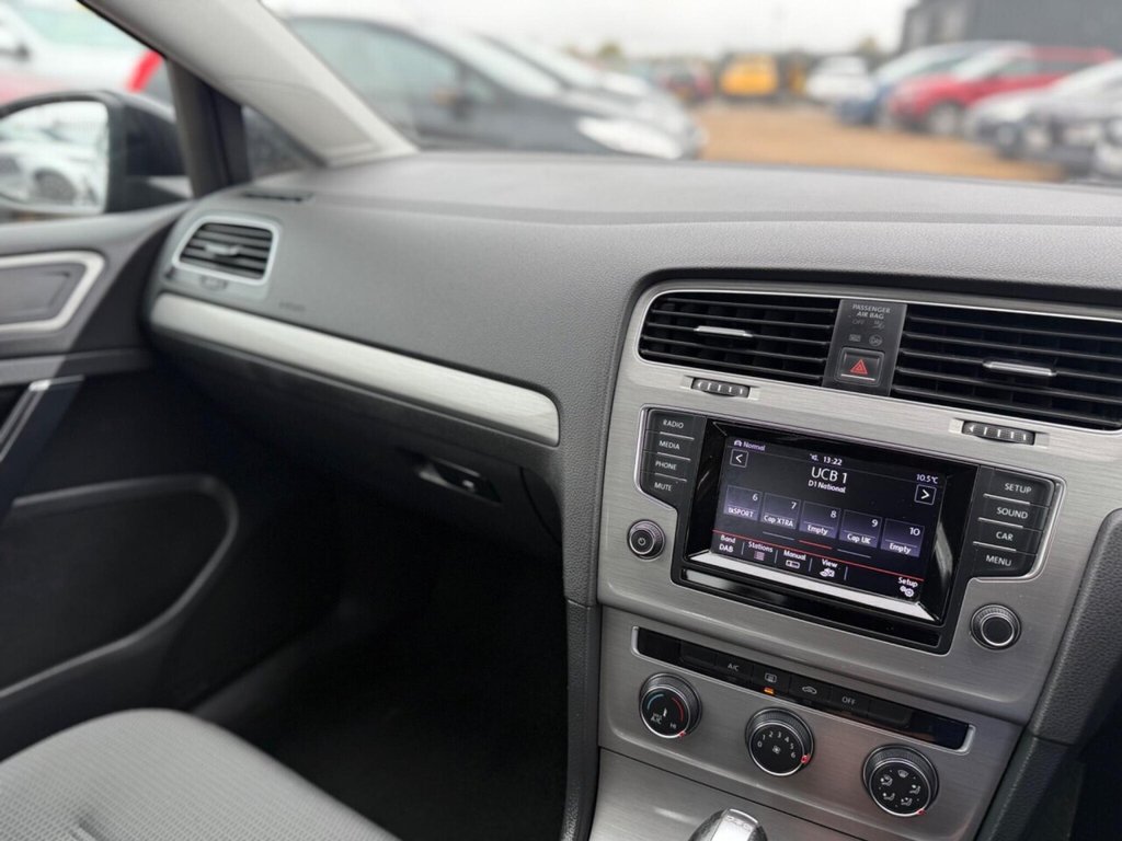 Used Volkswagen Golf 2014 for sale - 76396313: Photo 10