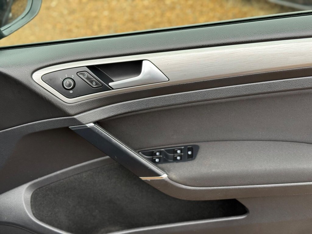 Used Volkswagen Golf 2014 for sale - 76396313: Photo 17