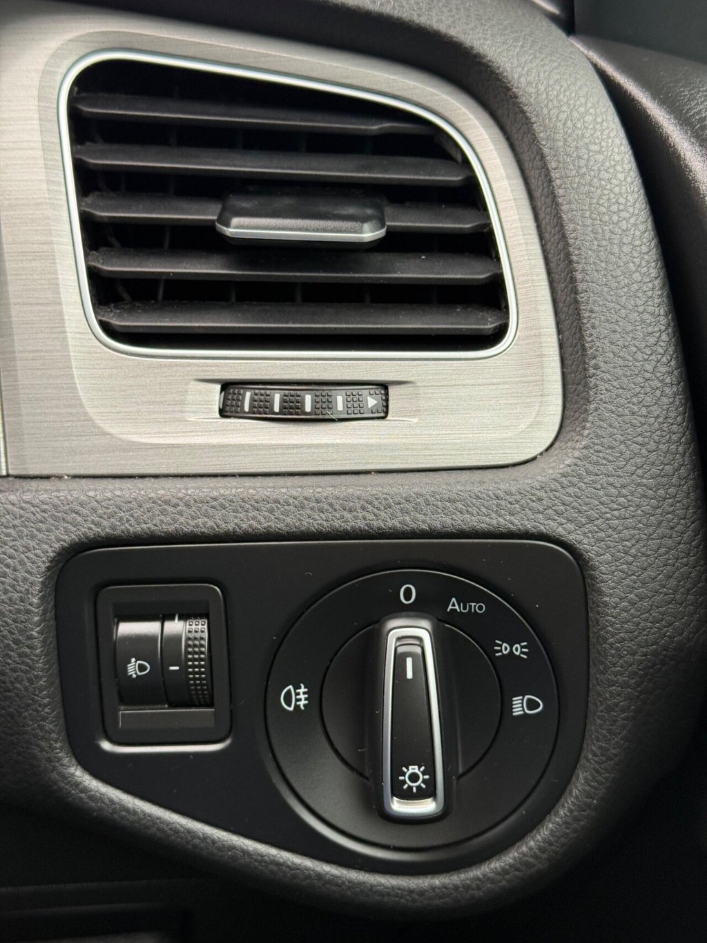 Used Volkswagen Golf 2014 for sale - 76396313: Photo 34