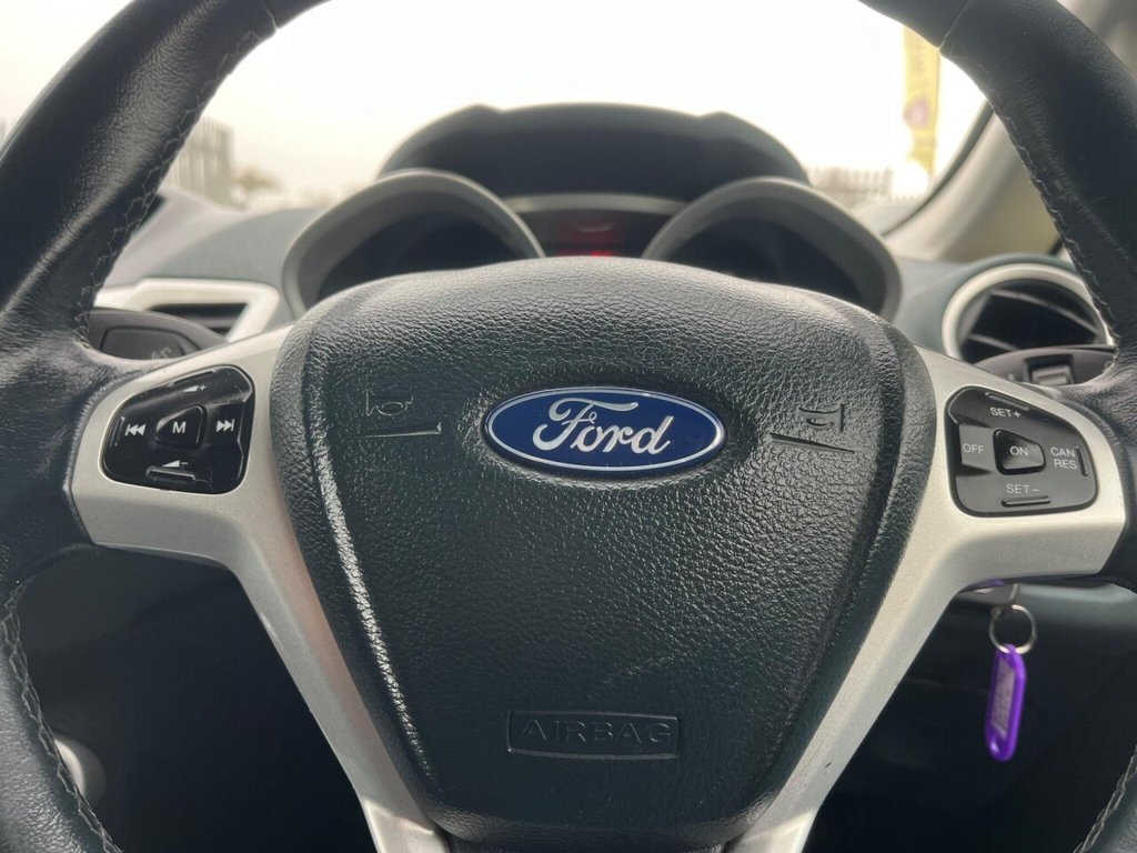 Used Ford Fiesta 2011 for sale - 77995296: Photo 31