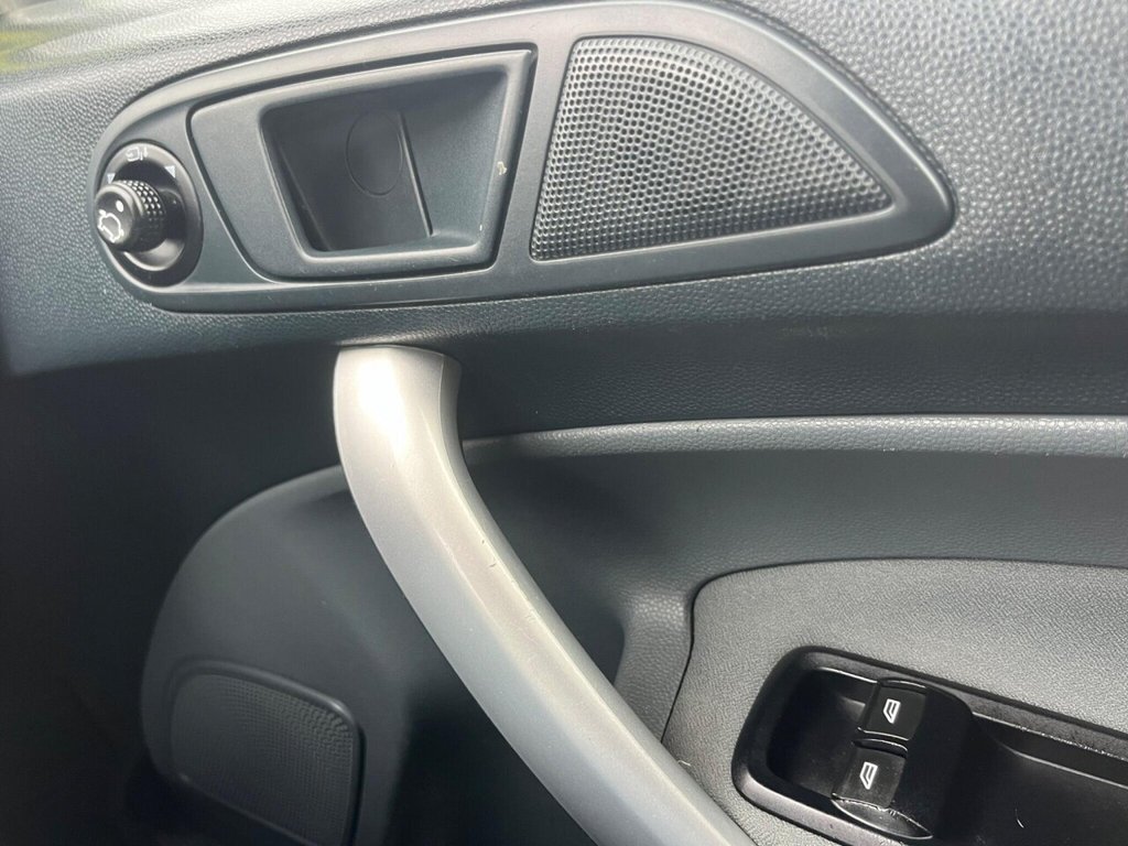 Used Ford Fiesta 2011 for sale - 77995296: Photo 35