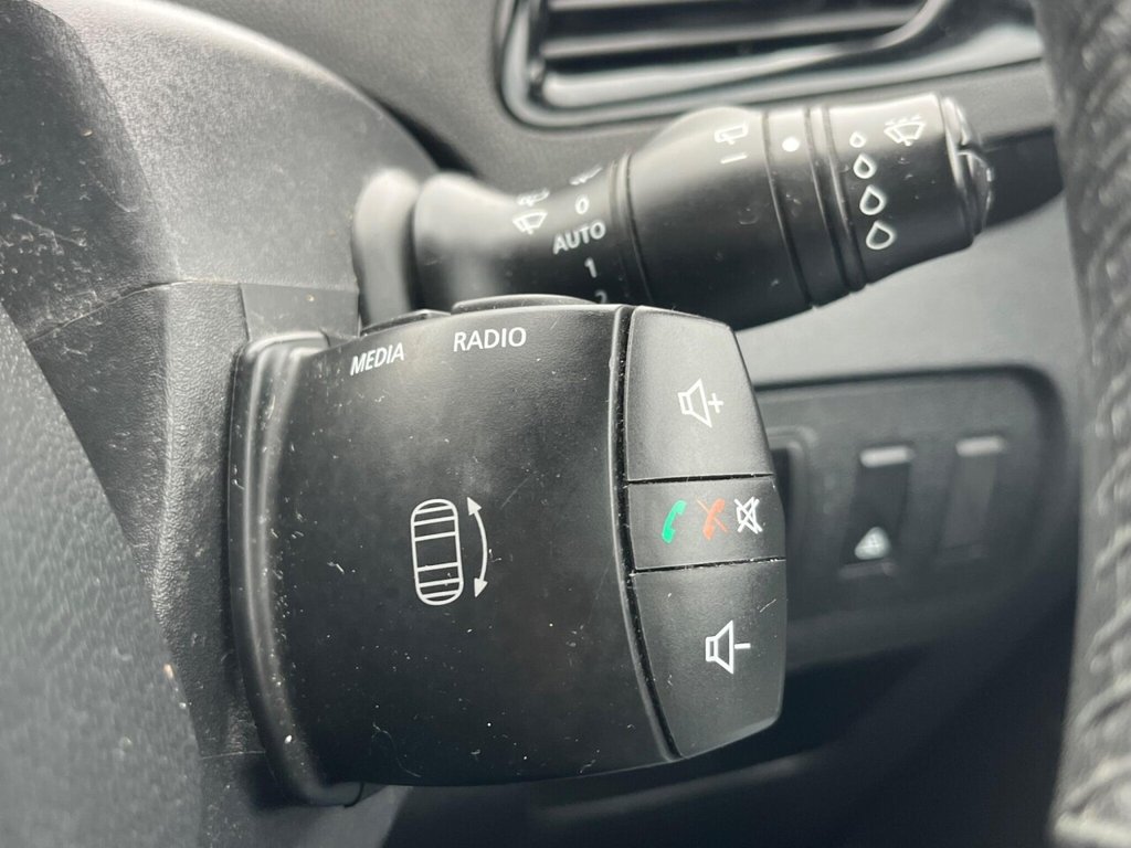 Used Renault Scenic 2013 for sale - 78008864: Photo 28