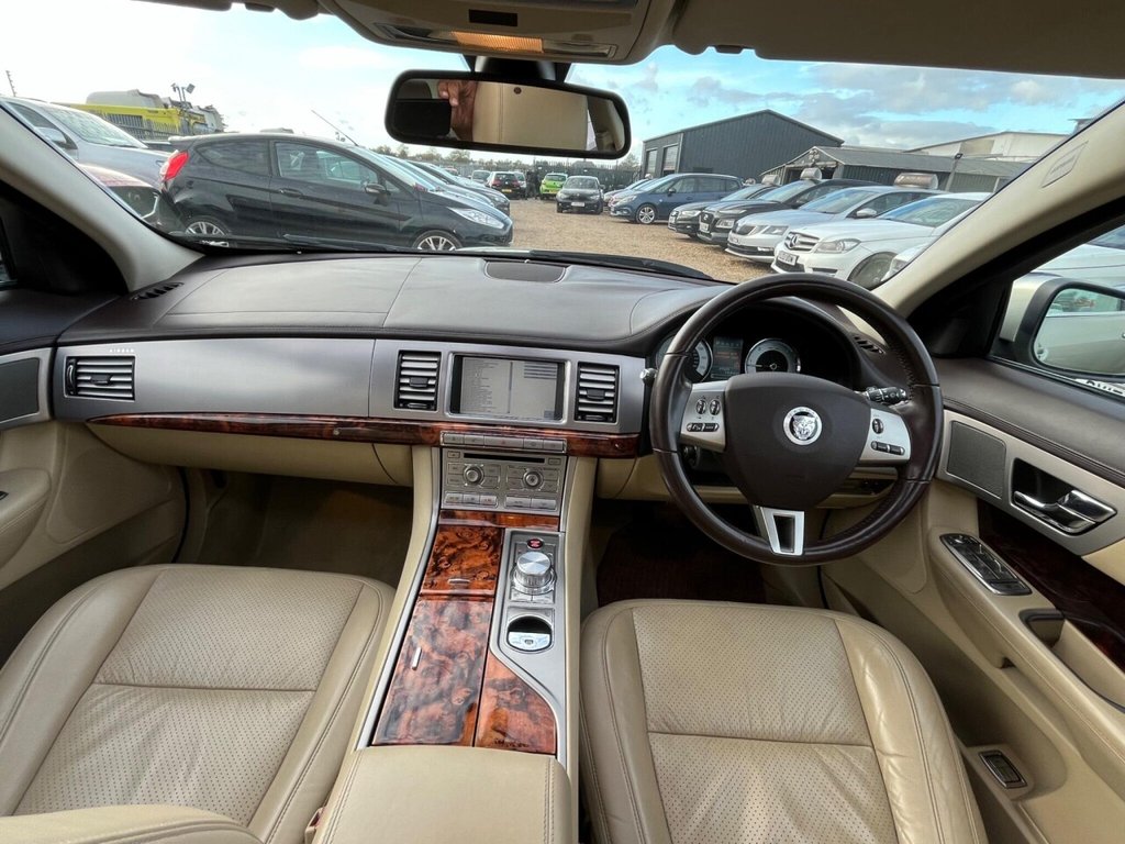 Used Jaguar XF 2008 for sale - 76685864: Photo 9