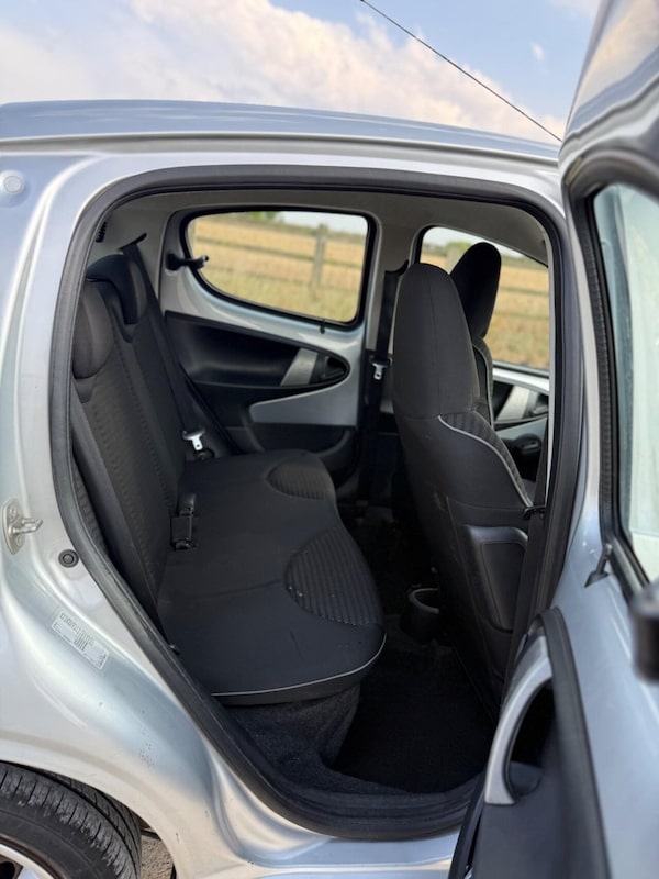 Used Peugeot 107 2012 for sale - 76202595: Photo 14