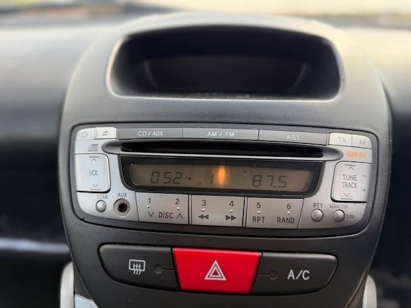 Used Peugeot 107 2012 for sale - 76202595: Photo 20