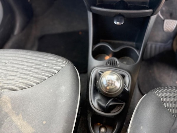 Used Peugeot 107 2012 for sale - 76202595: Photo 24