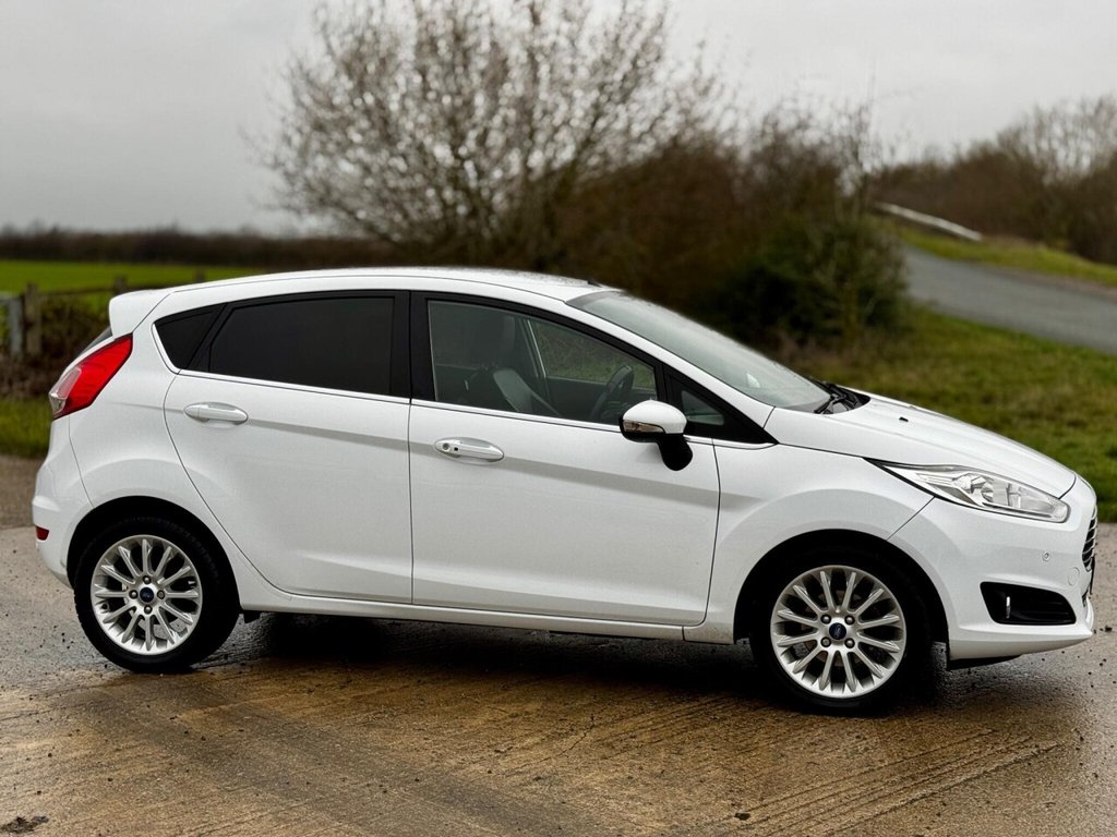Used Ford Fiesta 2013 for sale - 77122052: Photo 29