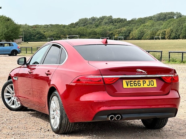 Used Jaguar XF 2017 for sale - 75548458: Photo 4