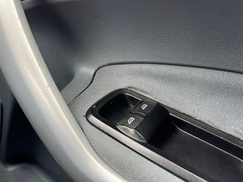 Used Ford Fiesta 2009 for sale - 77693007: Photo 34