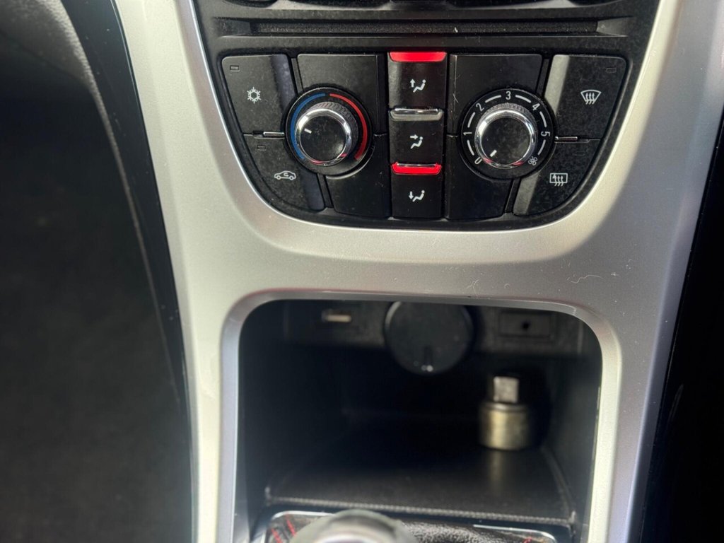 Used Vauxhall Astra 2015 for sale - 77498533: Photo 31