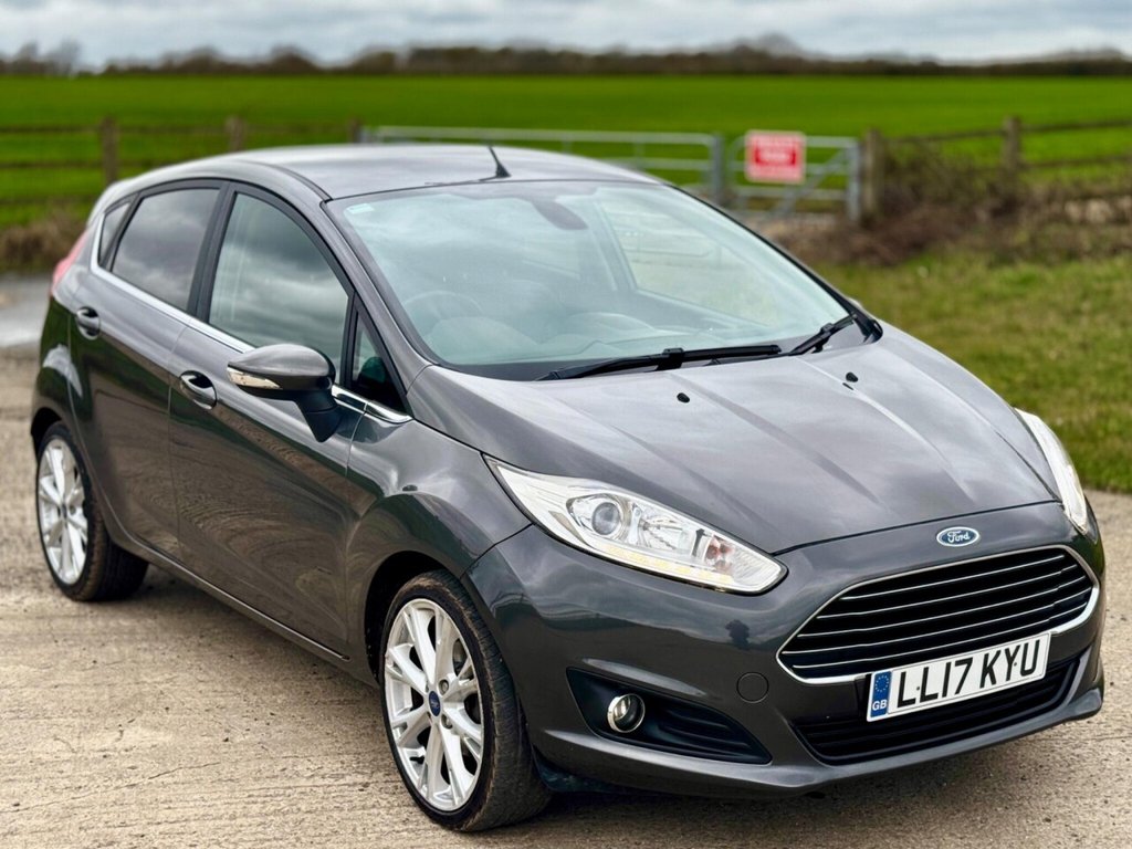 Used Ford Fiesta 2017 for sale - 77685405: Photo 2