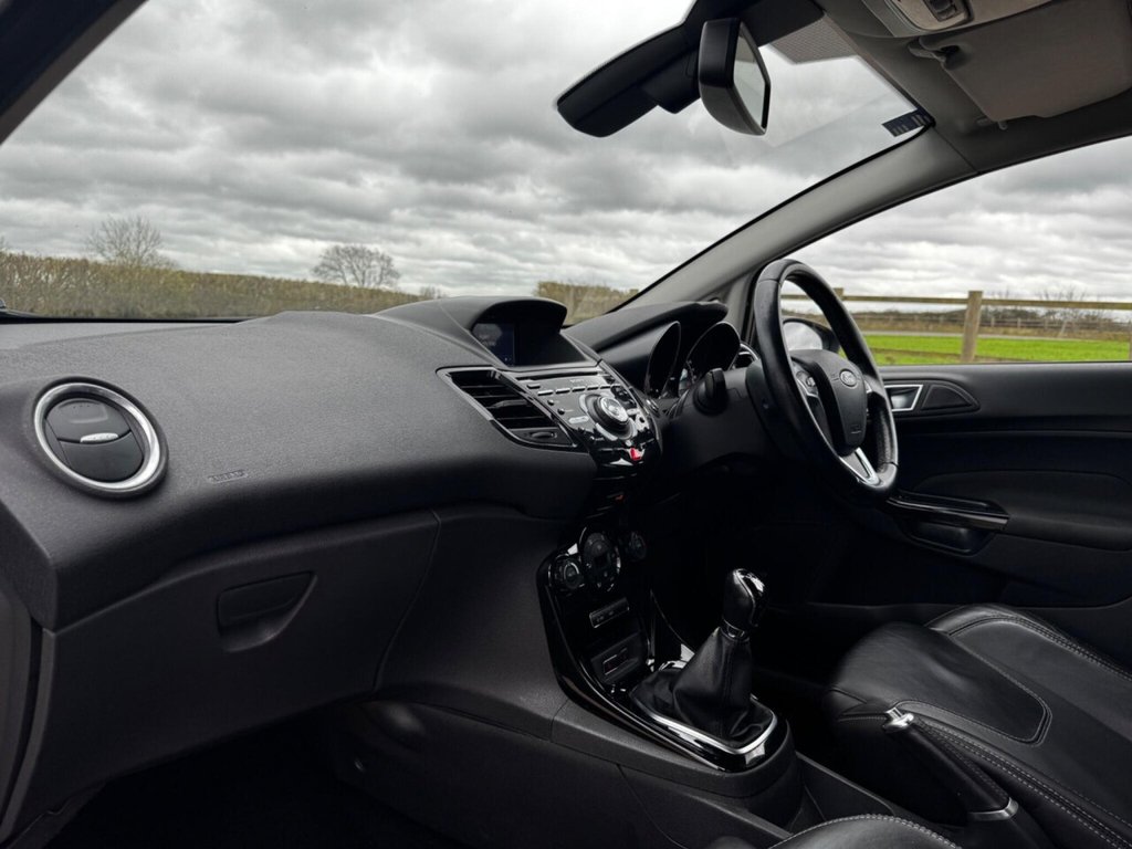 Used Ford Fiesta 2017 for sale - 77685405: Photo 28