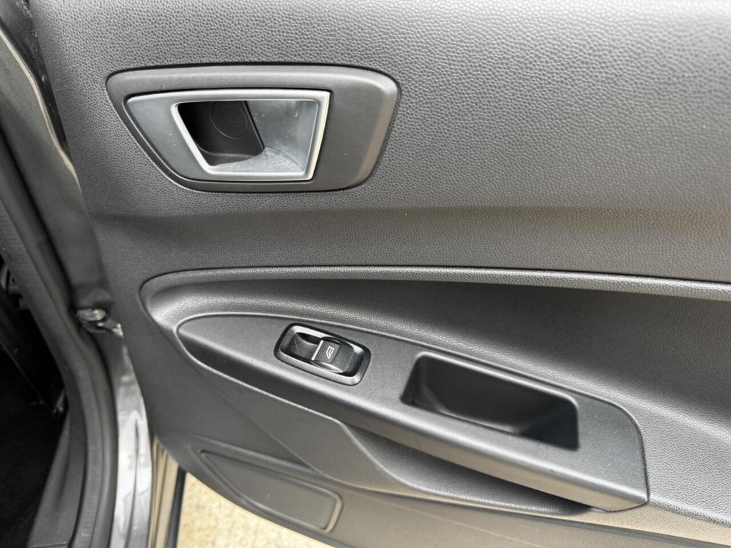 Used Ford Fiesta 2017 for sale - 77685405: Photo 38