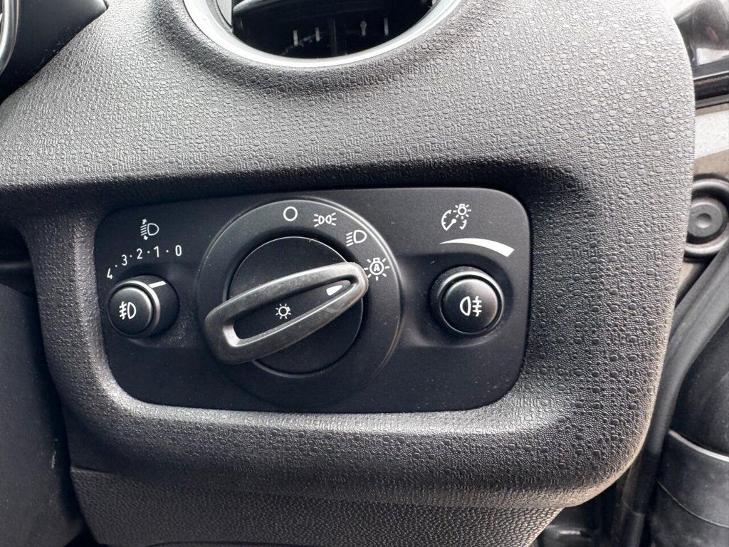 Used Ford Fiesta 2017 for sale - 77685405: Photo 39